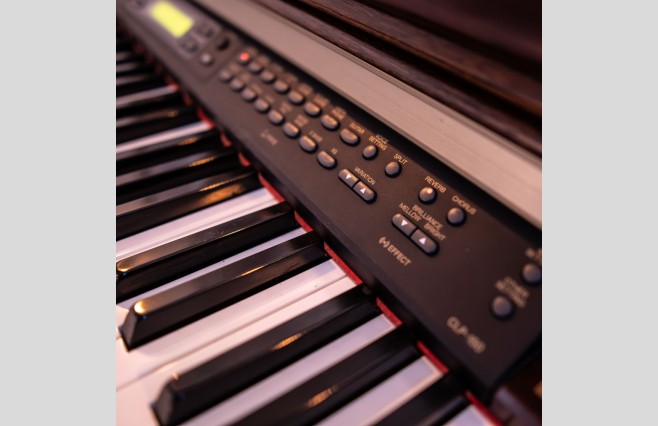 Used Yamaha CLP150 Satin Mahogany Digital Piano Complete Package (SN:609048) - Image 10